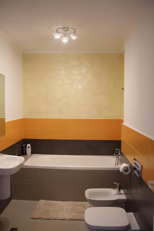 Lowcost Tryp Διαμέρισμα Oradea Εξωτερικό φωτογραφία
